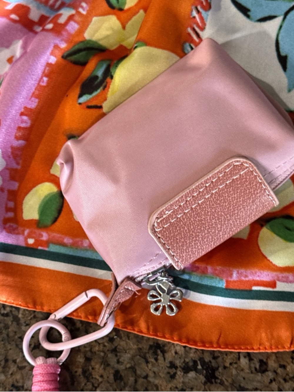 Bundle of Styled Accessories - Resort - Summer - Elegant - Capsule Wardrobe - Picture 9 of 15